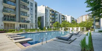 Swimming Pool (1)