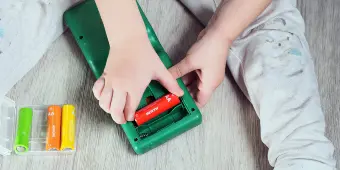 Toy Batteries (1)